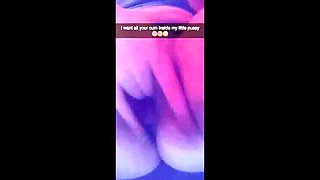 A Gorgeous Teen Shows Off Her Naked Body - Joyliii