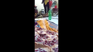 I was cooking and the guy masturbated behind my back. Indian desi boy and mummy