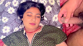 Seduced the stepmom and took advantage of the opportunity and fuck the, Full Hindi video