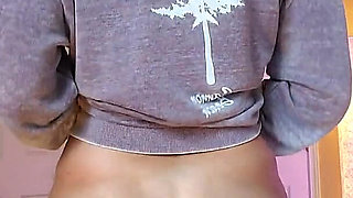 Real Hot Wife MILF Camgirl Jess Ryan Ass Clappin