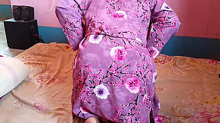 Viral sexy video of a Bangladeshi maternal stepuncle and stepniece.