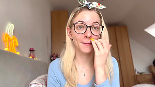 How to Tell Her About Your Micro Size!