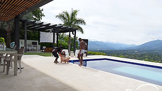 Maria Mendez Takes Rough Anal in an Outdoor Gangbang