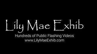 Gorgeous Babe Flashing at the Botanic Gardens