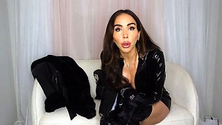 Lady Nina Leighs Royal Domination - Millionairess