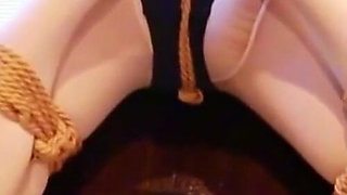 Double Ponytail White Silk Pool Water Binding Training