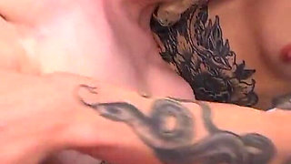 Squirting Lesbians: Rosa Rosebud Vs Mistressae and the Sybian