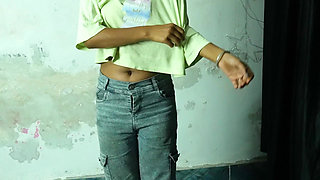 Tight Pussy Desi Bhabhi in Saree Fucked Hard by Devar in Hindi Audio