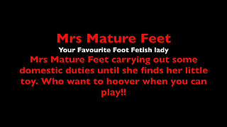 Mrs Mature Feet Domestic Goddess Till She Finds a Toy 535