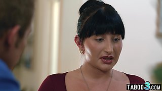 Stepdad lures naive BBW teen into fuck