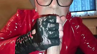Shemale Roberta TV Blowjob