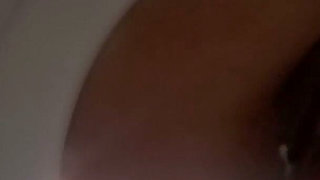 Bathroom-slave Voyeur Peeping on Bellealiz Peeing and Farting.
