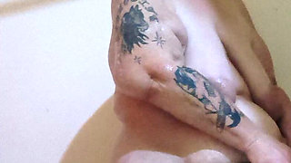 Dance Baby Dance in the Shower with No Pants