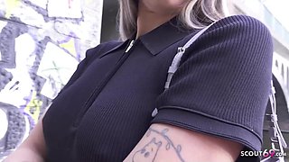 Spicy slut emotional xxx scene