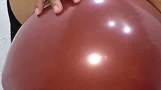 Using My Big Butt and My Ass to Bounce off Some Balloons and Pop Them