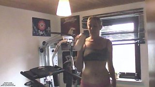 Miley-Weasel - Liebeskugeln beim Sport