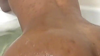 Sexy Mask Thot Dry Humping on Bad and Bathtub!
