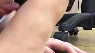 Office Slave Must Satisfy His Boss with a Face Dildo!