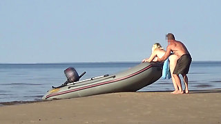 Boatman Fucked a Hot Tourist