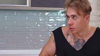 Eyes Witness: Parents' Fire Hot Fuck In The Kitchen