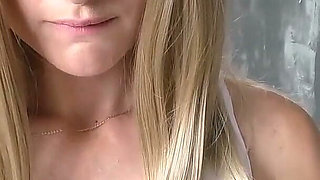 Beautiful Secretary for Her Boss with Cum Swallowing
