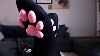 Amateur Foot Fetish Girlfriend Sucks and gives a Footjob