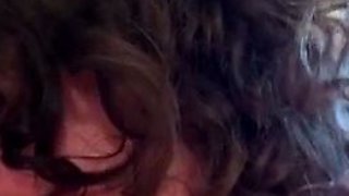 A couple of amateur lesbians lick