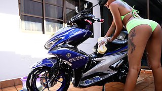 Bubble butt Thai GF fucked in both holes