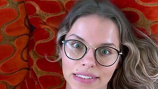 Cute amateur brunette naughty in solo jerking show on camera