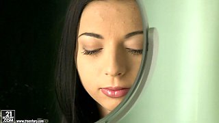 Leyla Peachbloom hot sex story