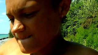 My teen stepdaughter gave me a delicious blowjob while we were walking by the sea