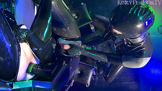 Heavy Rubber Double Fisting Birds Eye 4K Ft Mistress Lunatika