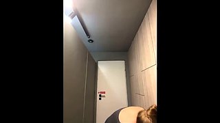 Juicy 18yo Jucielussie1 Gets Hardcore Gym Fuck with Big Natural Tits