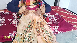 Desi hauswaif Rani bhabhi ki chudayi devar ne bhabhi ko ghodi bana ke choda