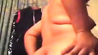 Curvy Latina on Cam Shows Off Her Hairy Assets