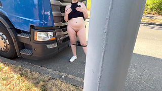 Public: Hot Masturbation Show for the Truck Driver