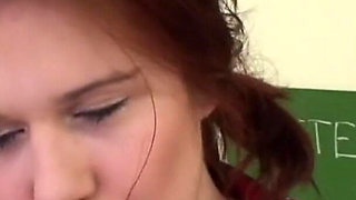 Young student wanks her cunt after class