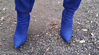 Who Wants to Go for a Walk with Me?