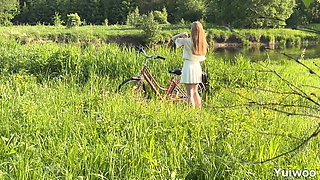 "Are you jerking off to ME?!" A real stranger in the park caught me jerking off and helped me
