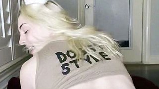Blonde emo amateur solo masturbation