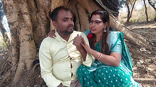 Bengali Sexy Village Wife Chitting Her Husband and Meet Her Boyfriend Outdoor, Bengali Sex Video