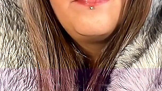Chainsmoking Queen in Fur: BBW MILF Green Eyes, Red Nails, Lips & Ignoring You