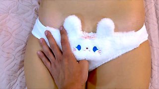 Step brother cums on step sister's virgin pussy