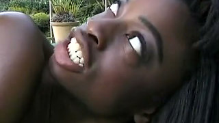An Oiled Ebony Babe From Germany Wants to Have an Outdoor Fuck
