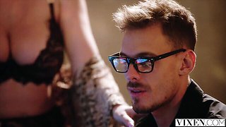 Watch tempting Chris Diamond and Kendra Sunderland's scene
