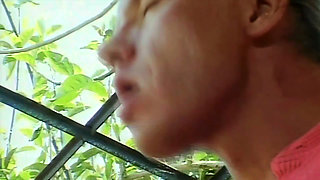 He Licks the Female Bartender's Pussy, Then Fucks Her in the Garden