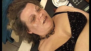 Mature Office Lady From Germany Got Pounded in Her Tight Pussy