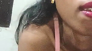 Desi Bhabi Kissed Her Father-in-law and Sucked His Too