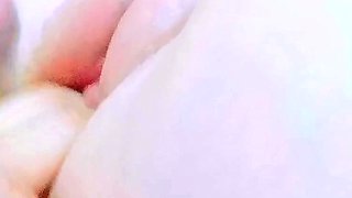 Large internal ejaculation in a wet vagina