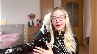 All You Need to Know About Latex Fetish (pvc, Leather)